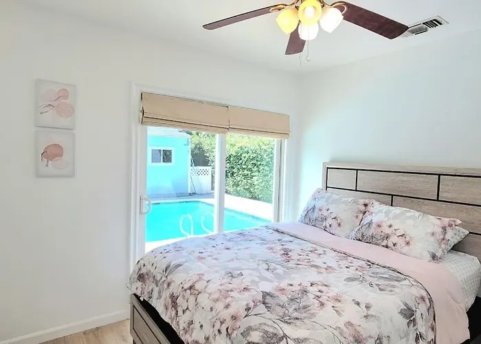 Newly Furnished Pool House