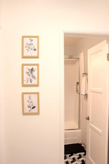 Newly Furnished Pool House Los Ángeles
